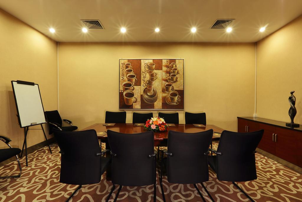 Shenzhen Caa Holy Sun Hotel, Luohu Railway Station Buitenkant foto